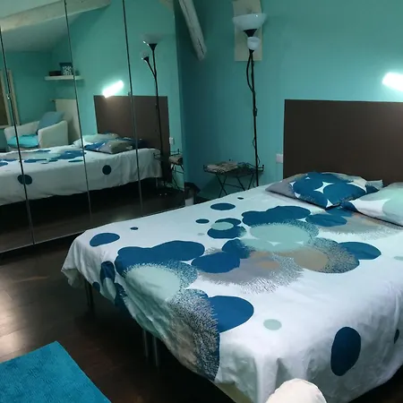 Du Cote De Chez Soi Bed & Breakfast *